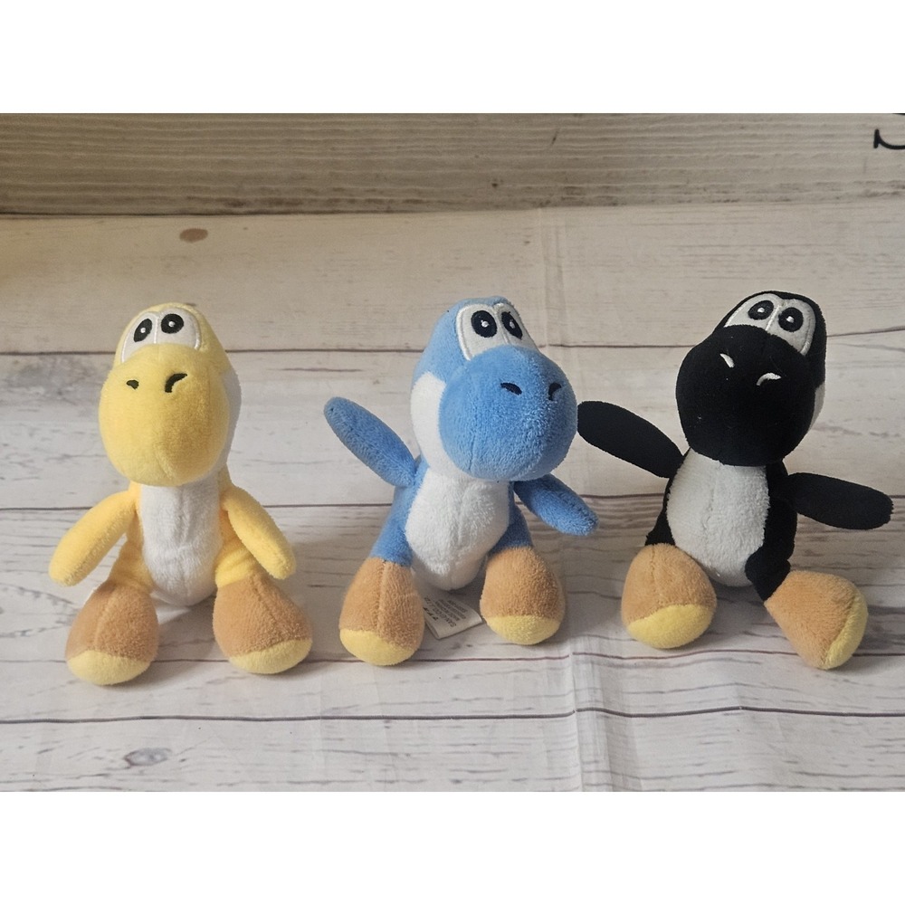 Super Mario Blue Yoshi 5" Mini San-Ei Co. Plushy x3 - Red, Yellow & Blue